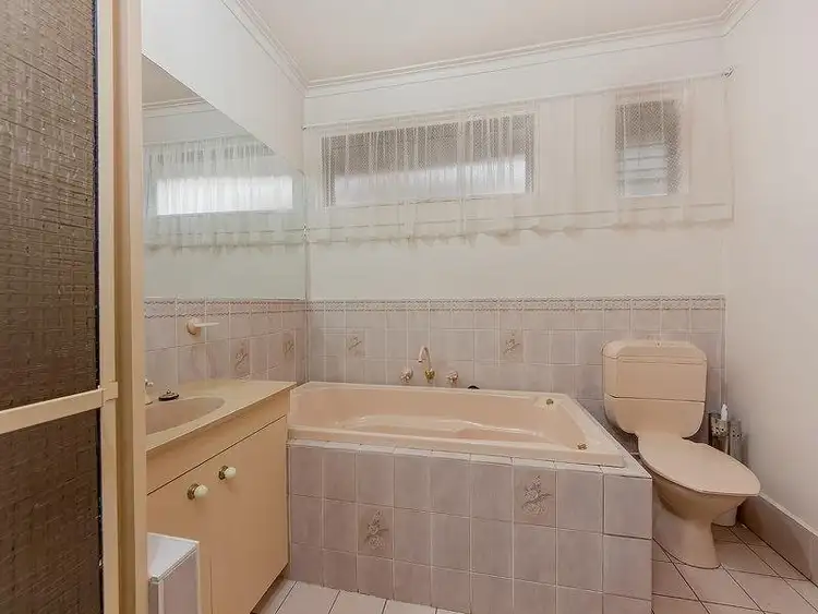 Fourth view of Homely house listing, 106 Alfreida Street, St Albans VIC 3021