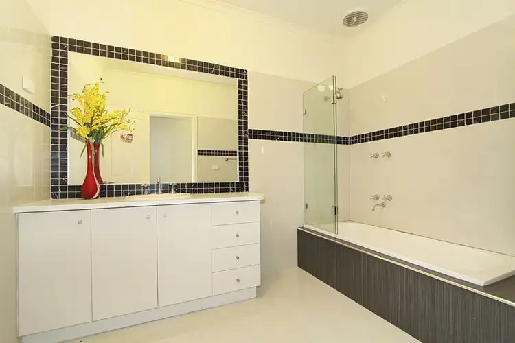 Fourth view of Homely apartment listing, 3/1 Oxford Street, Oakleigh VIC 3166