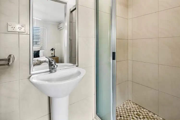 Seventh view of Homely townhouse listing, 10/9 Tamworth Street, Annerley QLD 4103