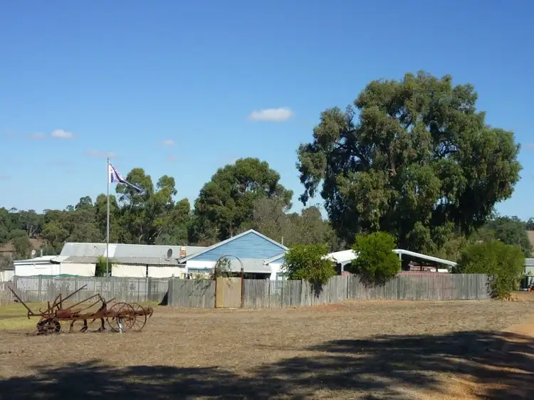 885 Needham Road, Wooroloo WA 6558