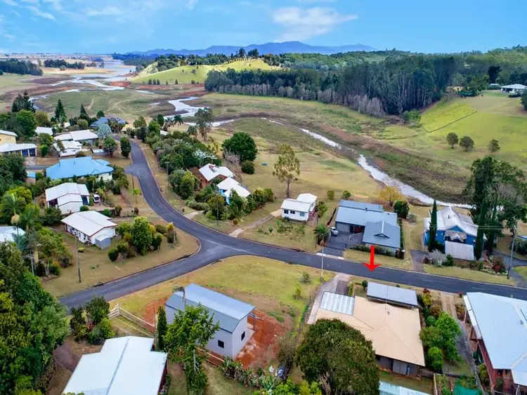 9 Oleander Drive, Yungaburra QLD 4884