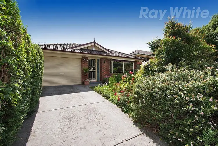 3 KENTISH Place, Chirnside Park VIC 3116