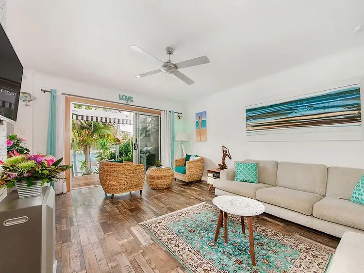 Seventh view of Homely other listing, 2/10 Orvieto Avenue, Mermaid Waters QLD 4218