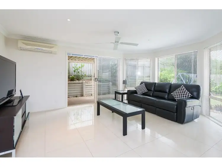 Second view of Homely house listing, 10 Yvonne Road, Eight Mile Plains QLD 4113