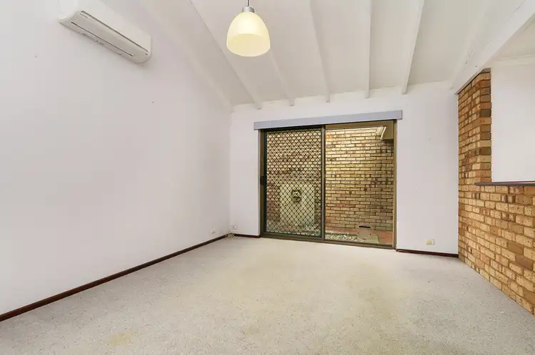Third view of Homely villa listing, 7/7 Hesford Avenue, Mount Pleasant WA 6153