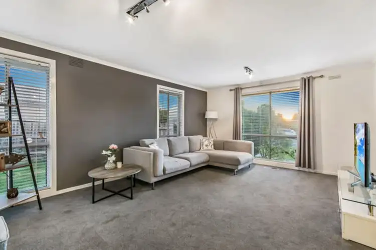 Second view of Homely house listing, 2 Heathmere Crescent, Endeavour Hills VIC 3802