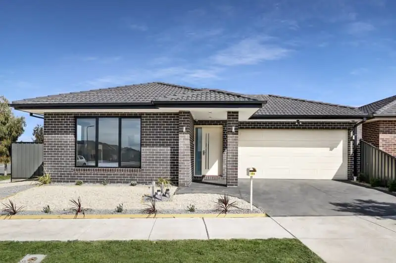 Main view of Homely house listing, 136 Wattletree Street, Craigieburn VIC 3064