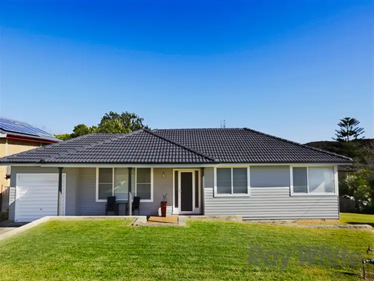 2 Peta Close, Belmont North NSW 2280