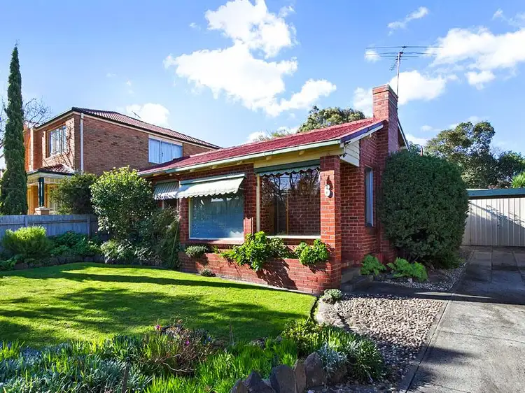 6 Weeroona Street, Hampton VIC 3188