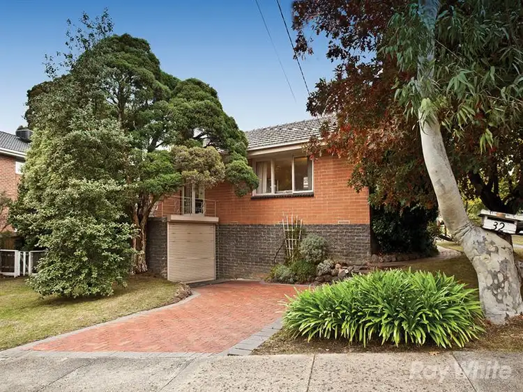 32 Madeline Street, Glen Waverley VIC 3150