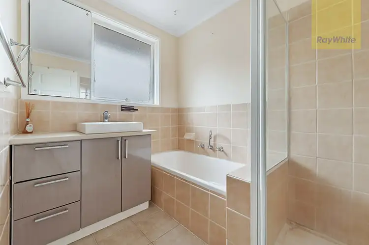 Seventh view of Homely house listing, 14 Bowes Place, Craigieburn VIC 3064