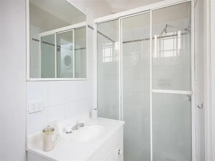 Sixth view of Homely apartment listing, 2/36 Gordon Street, Milton QLD 4064