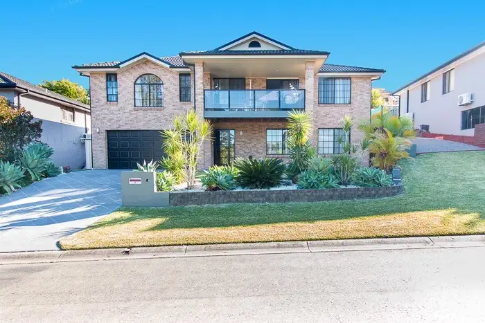 9 Loch Ness Drive, Fletcher NSW 2287