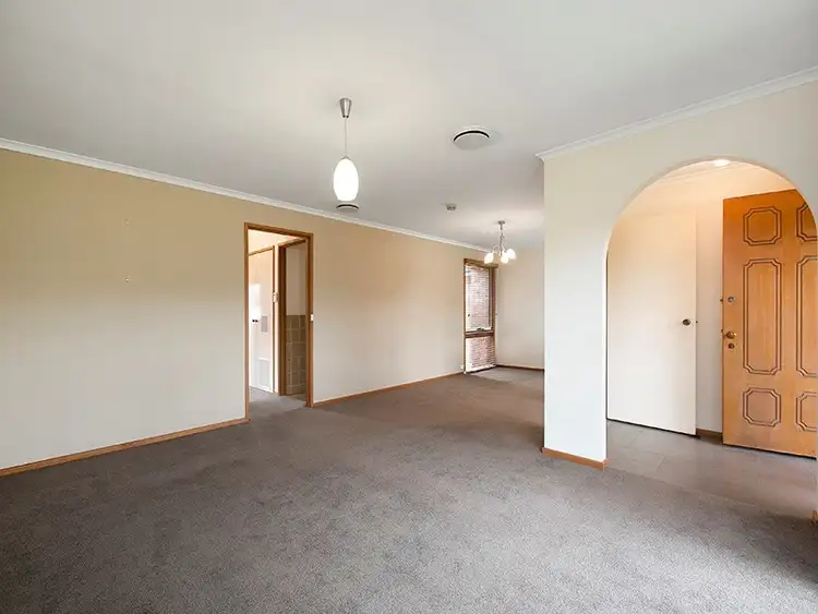 Fifth view of Homely unit listing, 8/14 Kingston Drive, Dingley Village VIC 3172
