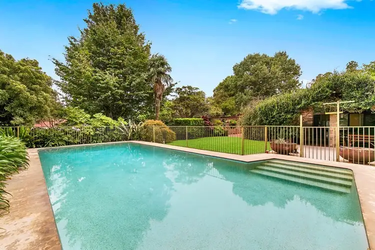 26a Ku-ring-gai Avenue, Turramurra NSW 2074