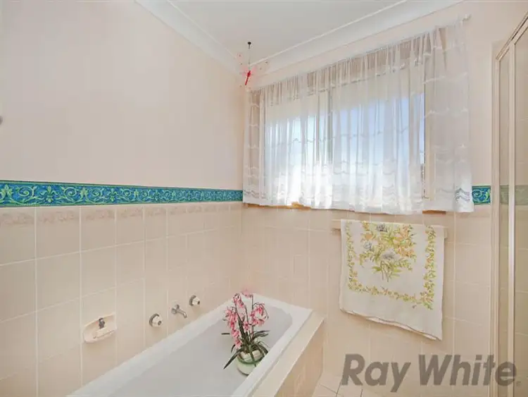 Sixth view of Homely house listing, 1/3 Bromley Court, Lake Haven NSW 2263