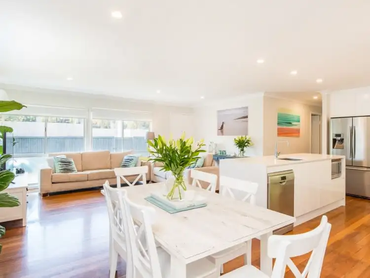 Main view of Homely house listing, 21 Nealdon Street, Holland Park QLD 4121