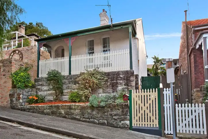 8 Doris Street, North Sydney NSW 2060