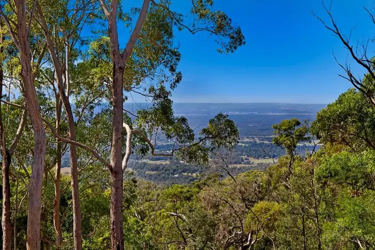 375 Lieutenant Bowen Drive, Bowen Mountain NSW 2753