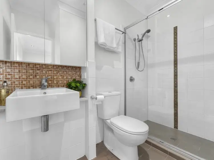 Seventh view of Homely apartment listing, 8/25 Richmond Road, Morningside QLD 4170