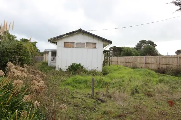 Second view of Homely house listing, 8 Glen Street, Surf Beach VIC 3922