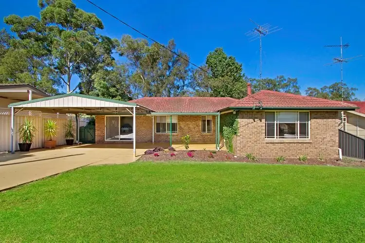 9 Golden Valley Drive, Glossodia NSW 2756