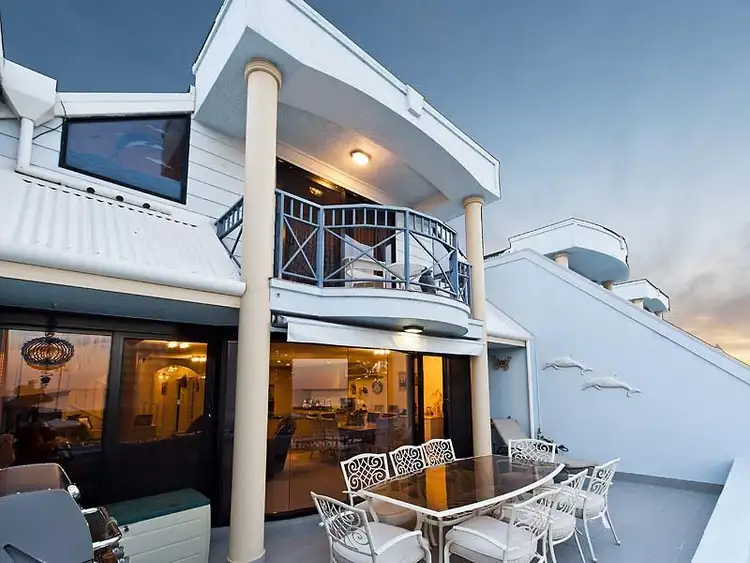 8/47 The Esplanade, Rockingham WA 6168