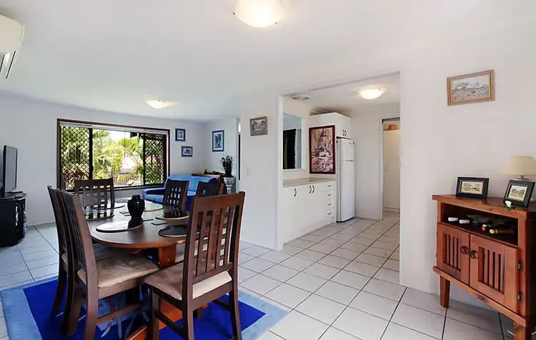 1 Marbella Drive, Benowa Waters QLD 4217