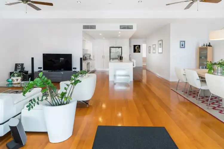 6054 Garda Avenue, Hope Island QLD 4212