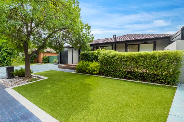 22 Ellwood Crescent, Isaacs ACT 2607