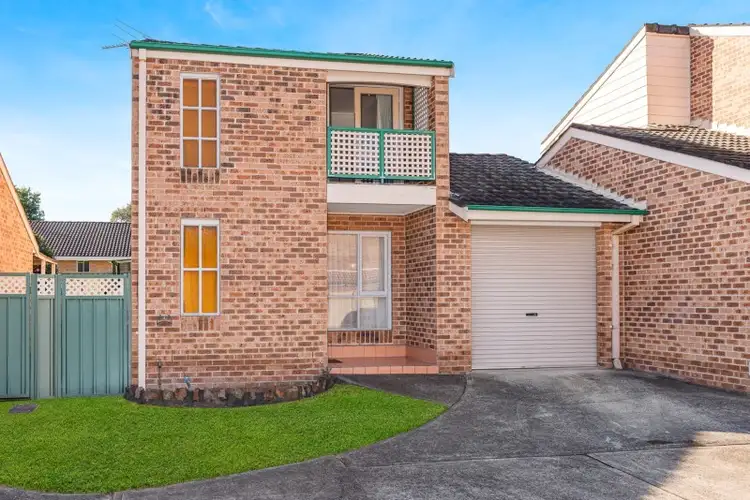 18/225 Harrow Road, Glenfield NSW 2167