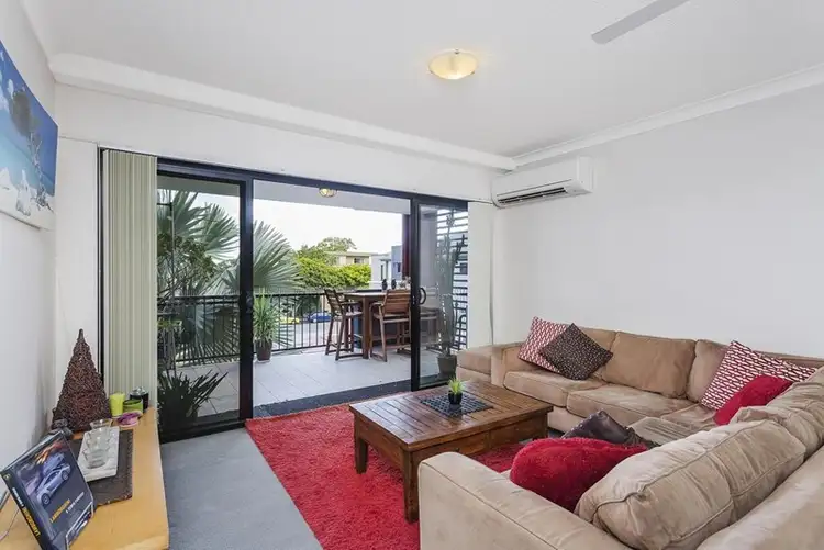 19/15 Kitchener Street, Coorparoo QLD 4151