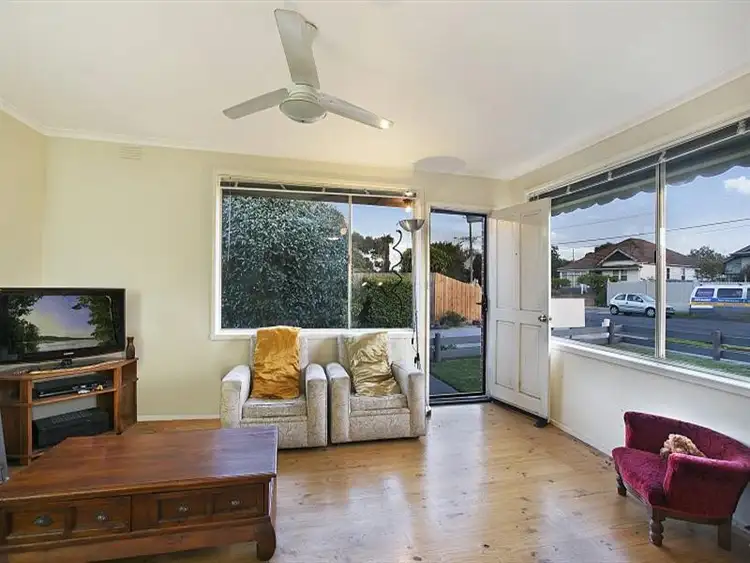 Second view of Homely unit listing, 1/111 Barkly Street, Mordialloc VIC 3195