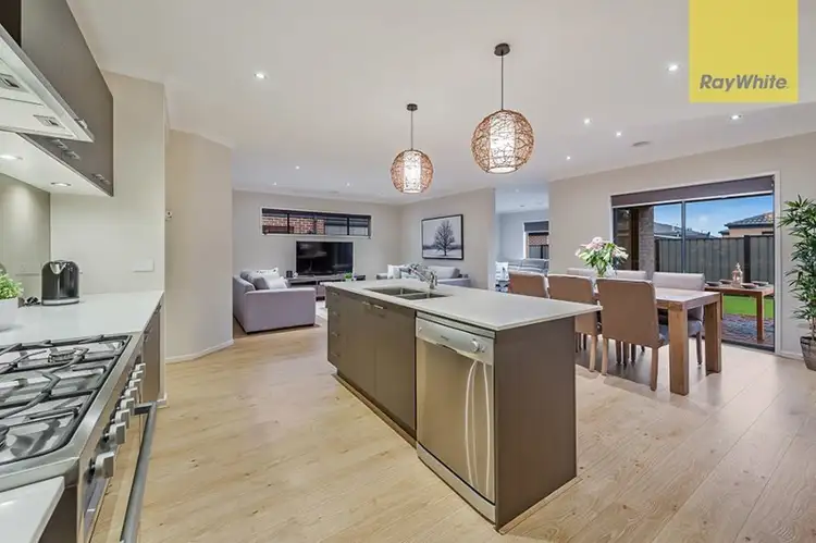 Fourth view of Homely house listing, 32 Viewside Crescent, Craigieburn VIC 3064
