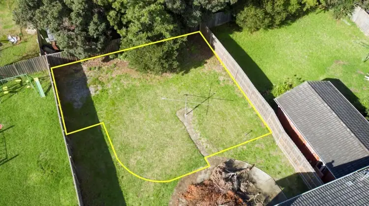 2/35 Longleaf Street, Frankston North VIC 3200