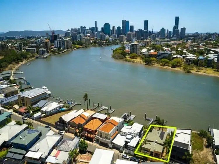 27 LAIDLAW Parade, East Brisbane QLD 4169