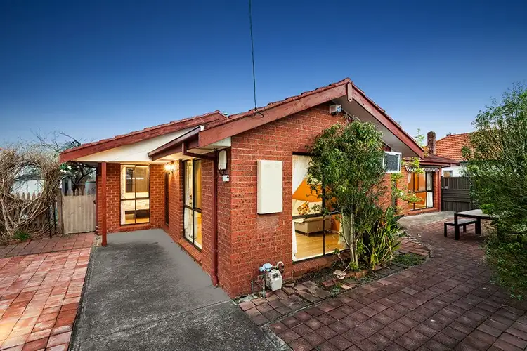 2/1313 Centre Road (Face View Street), Clayton VIC 3168