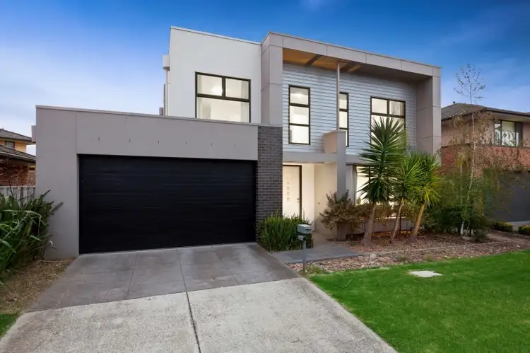 27 Dresden Drive, Waterways VIC 3195