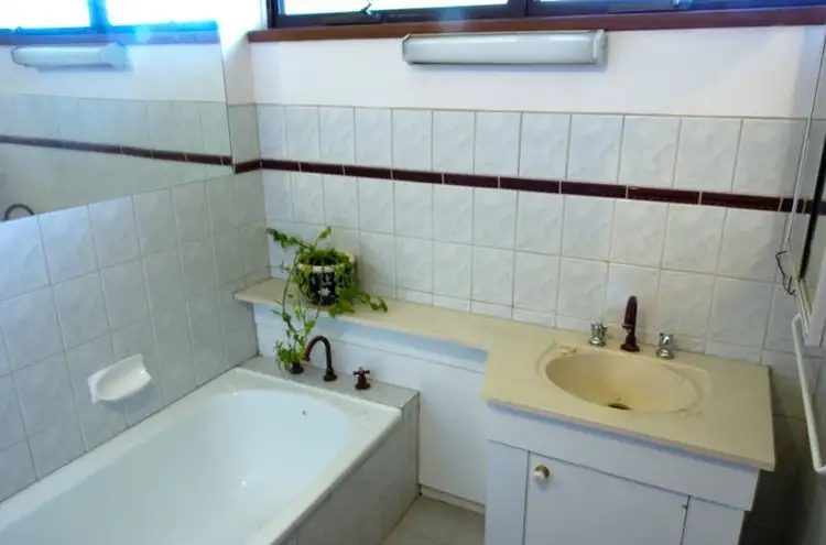 Fifth view of Homely house listing, 28 Duncan Street, Long Gully VIC 3550