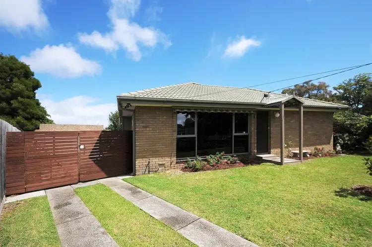 18 Centenary Street, Seaford VIC 3198