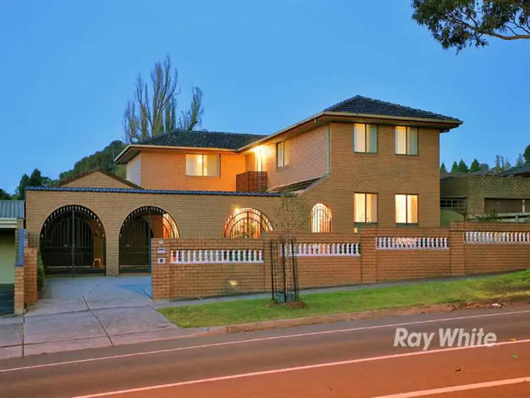 77 James Cook Drive, Endeavour Hills VIC 3802