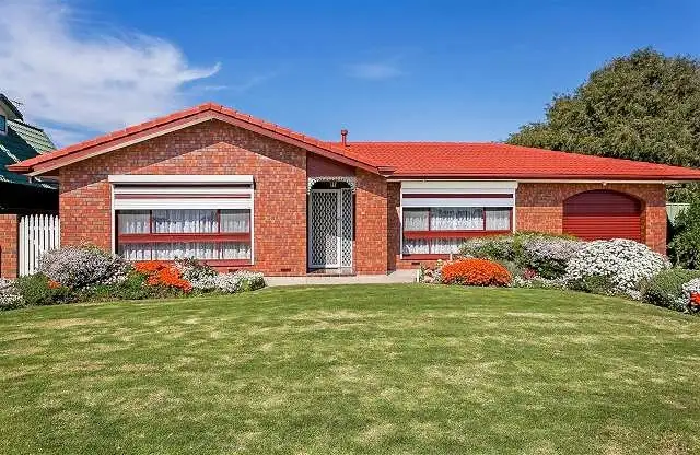 32 Lancaster Drive, North Haven SA 5018