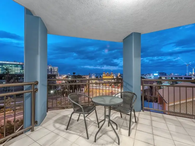Main view of Homely apartment listing, 13/451 GREGORY Terrace, Spring Hill QLD 4000