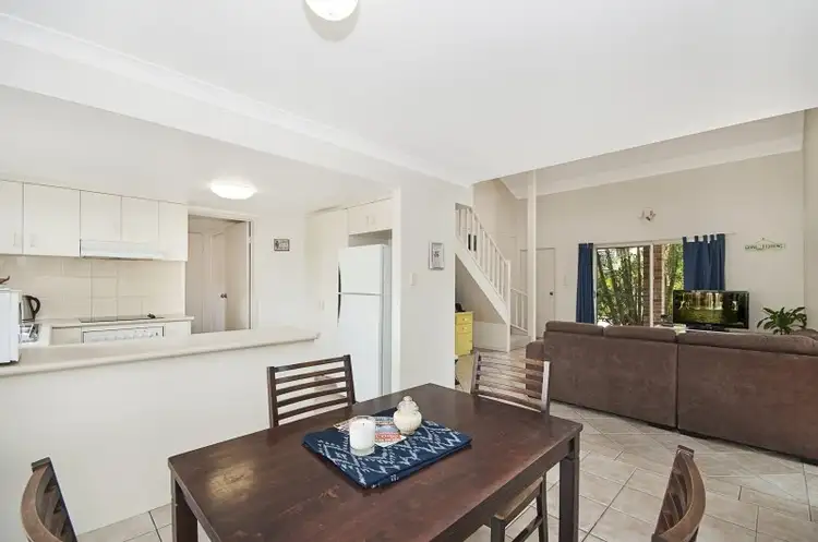Fifth view of Homely townhouse listing, 1/37 Bottlebrush Cresent, Suffolk Park NSW 2481
