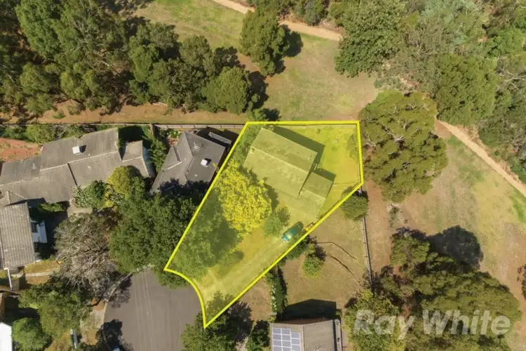 Fourth view of Homely house listing, 7 Warren Court, Mount Waverley VIC 3149