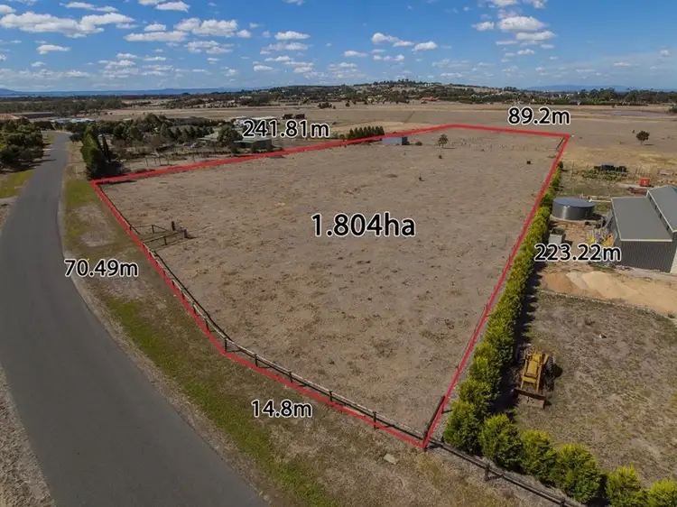 40 Lakeview Drive, Mickleham VIC 3064