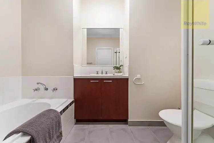 Seventh view of Homely house listing, 24 Hoxton Crescent, Craigieburn VIC 3064