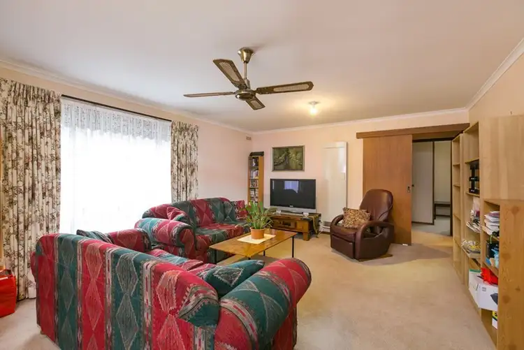 Sixth view of Homely house listing, 2/13 Beverley Street, Kangaroo Flat VIC 3555