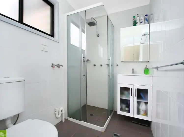 Fifth view of Homely unit listing, 4/33 Francis Street, Corrimal NSW 2518