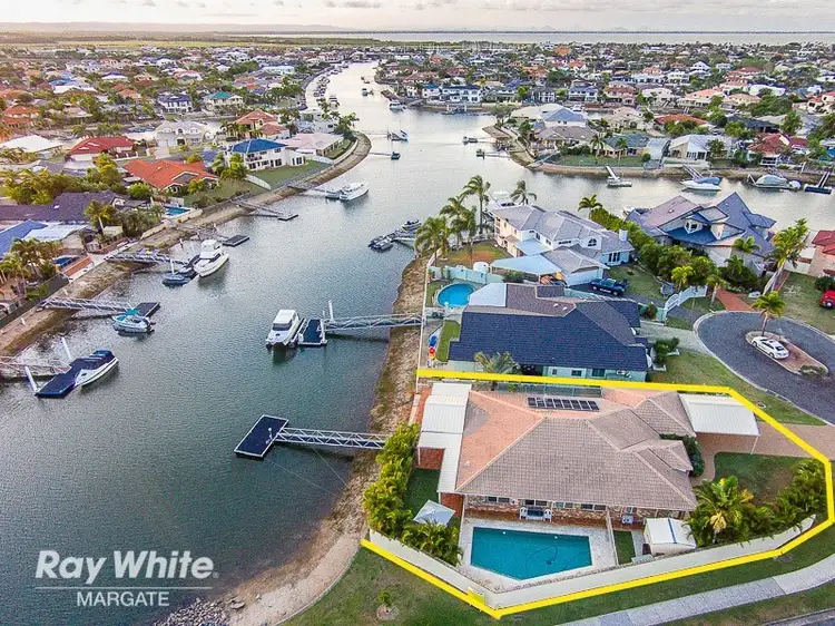 1 Clipper Court, Newport QLD 4020